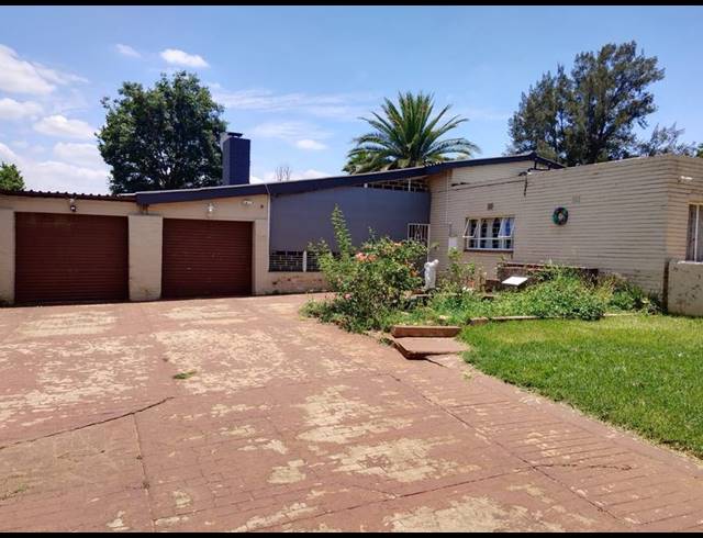 4 BEDROOM HOUSE FOR SALE IN KLIPRIVIER